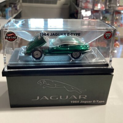 Hot Wheels Red Line Club 1964 Jaguar E-Type 28673/30000