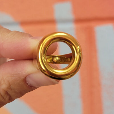 Circle Frame Titanium Ring